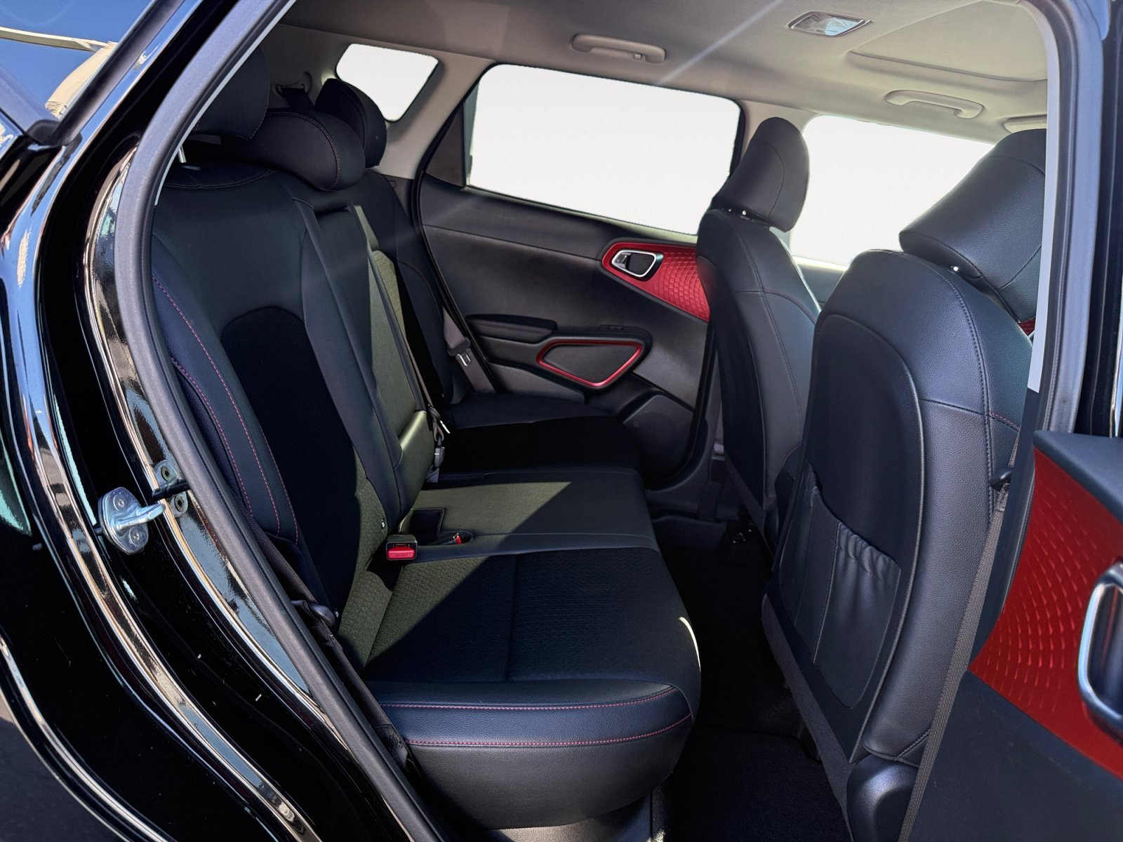 Used 2023 Fusion Black Kia GT-Line image 18