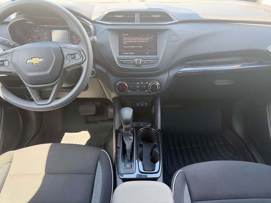 Used 2023 White Chevrolet LT image 11
