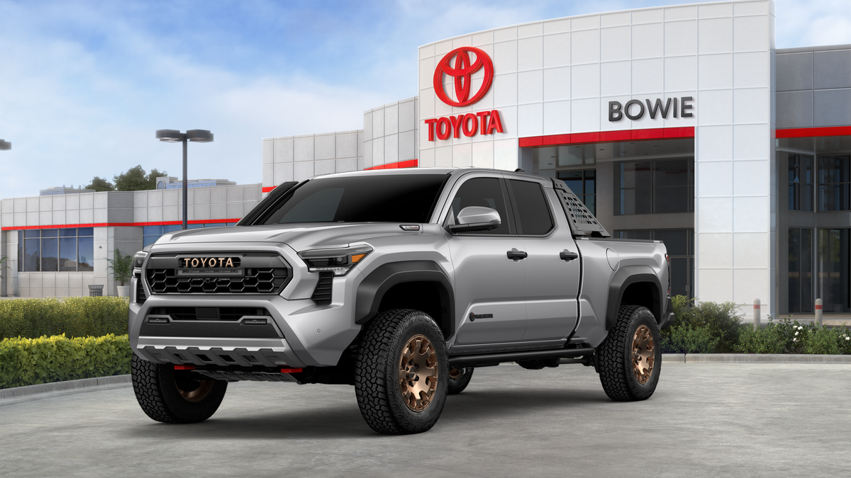 2026 Toyota Tacoma i-FORCE MAX Trailhunter