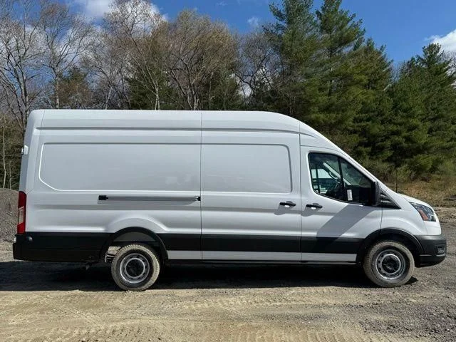 New 2026 Oxford White Ford Cargo Van image 3