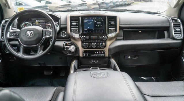 Used 2022 Silver Ram Laramie image 15