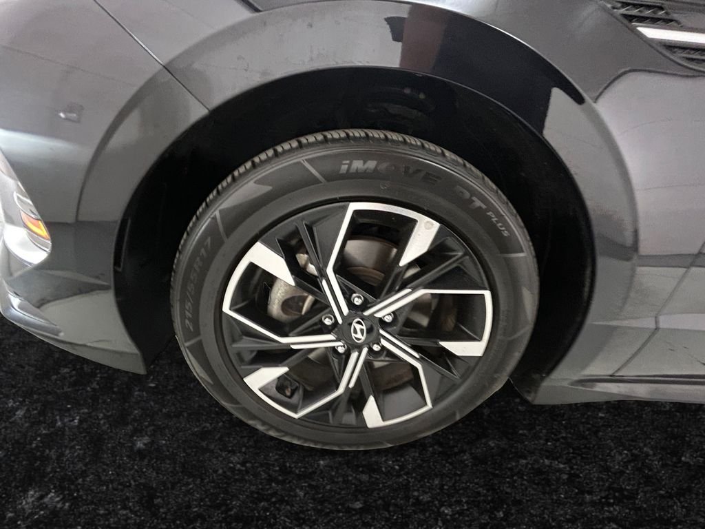 Used 2024 Blue Hyundai SEL image 27