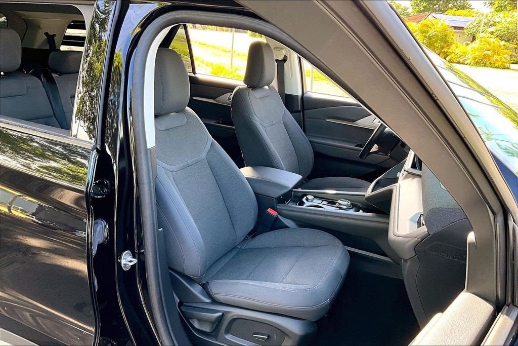 Used 2025 Black Ford Active image 7