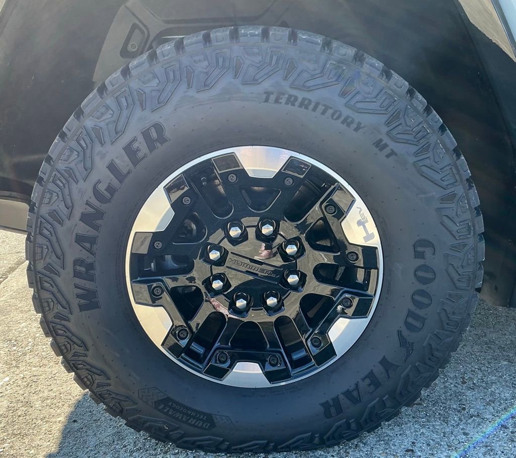 2025 GMC HUMMER EV 3X - Photo 11