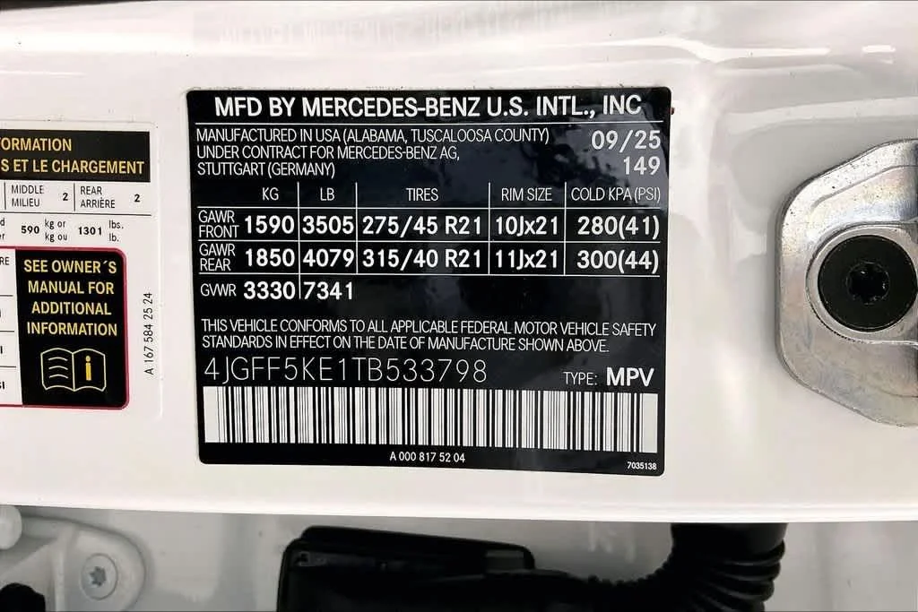 Certified Used 2026 Polar White Mercedes-Benz GLS 450 image 32