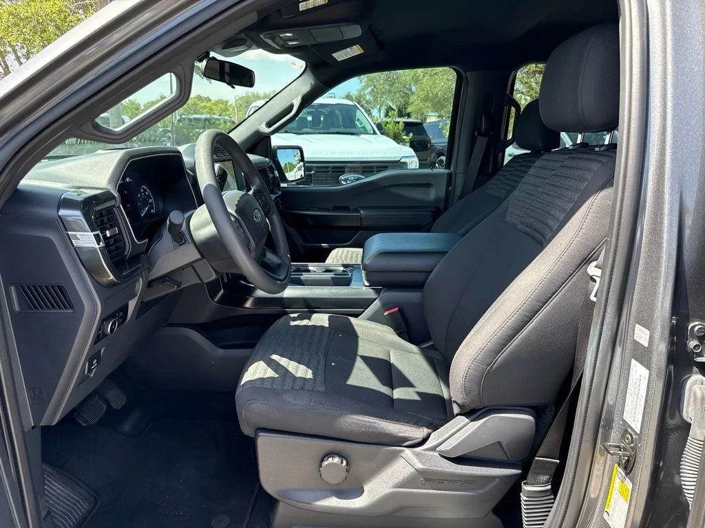 Used 2023 Gray Ford XL image 9