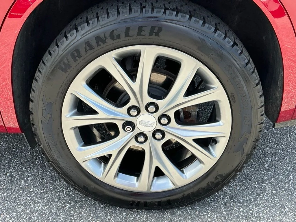 Used 2020 Red Cadillac Sport image 34