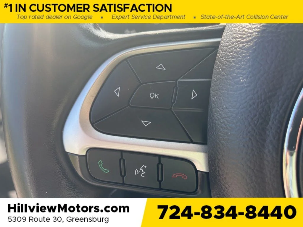 Used 2021 White Clearcoat Jeep Latitude image 21