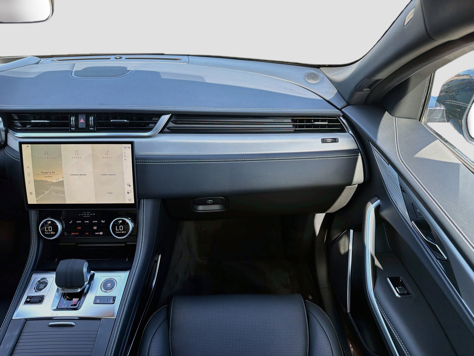 2026 Jaguar F-Pace R-Dynamic S - Photo 19