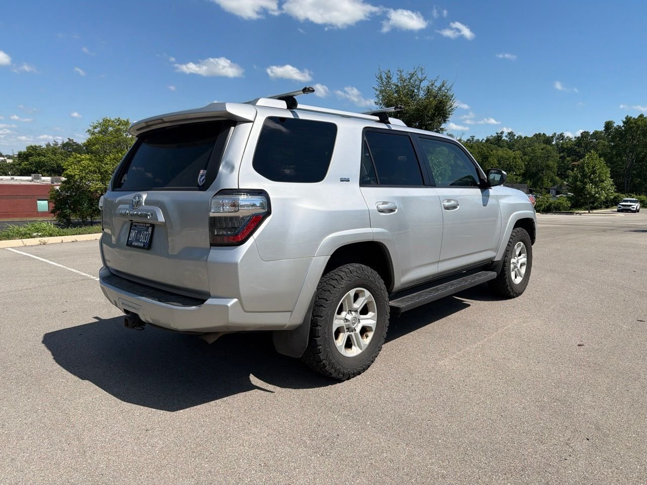 Used 2016 Silver Toyota SR5 image 4