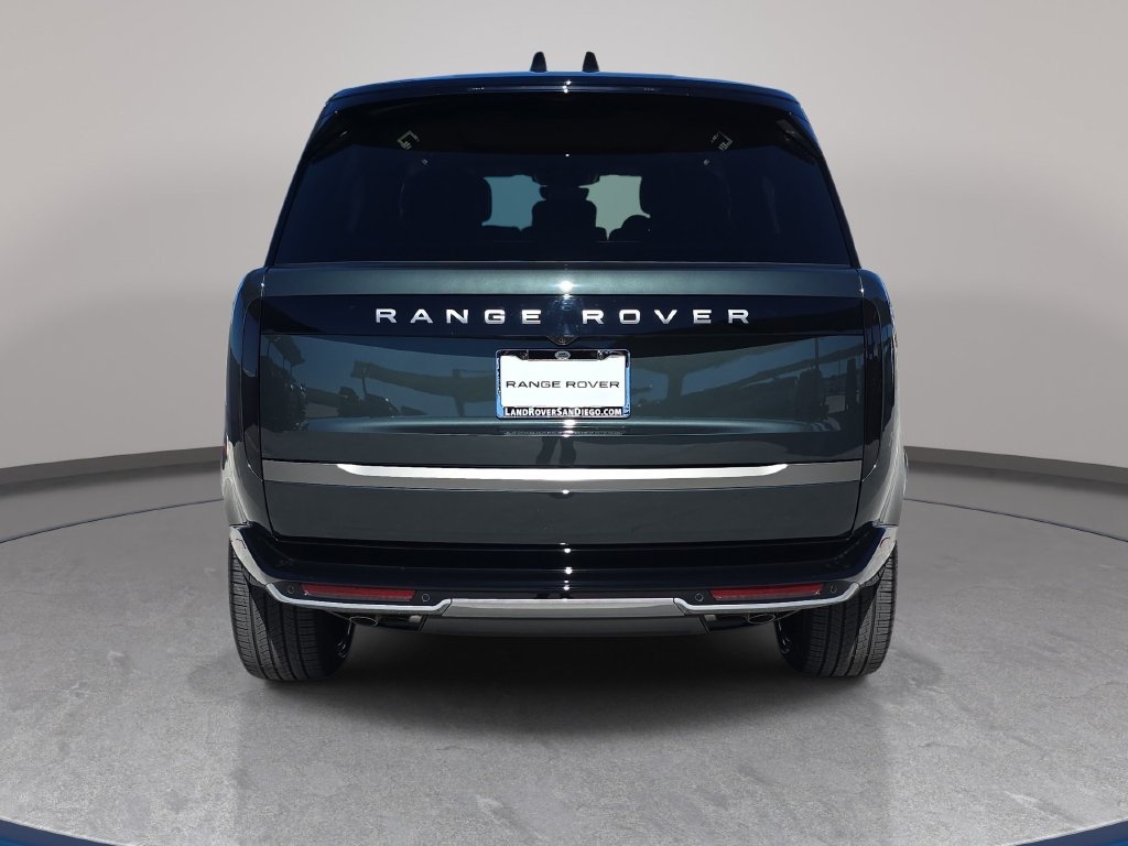 New 2027 Belgravia Green Land Rover SE LWB image 6