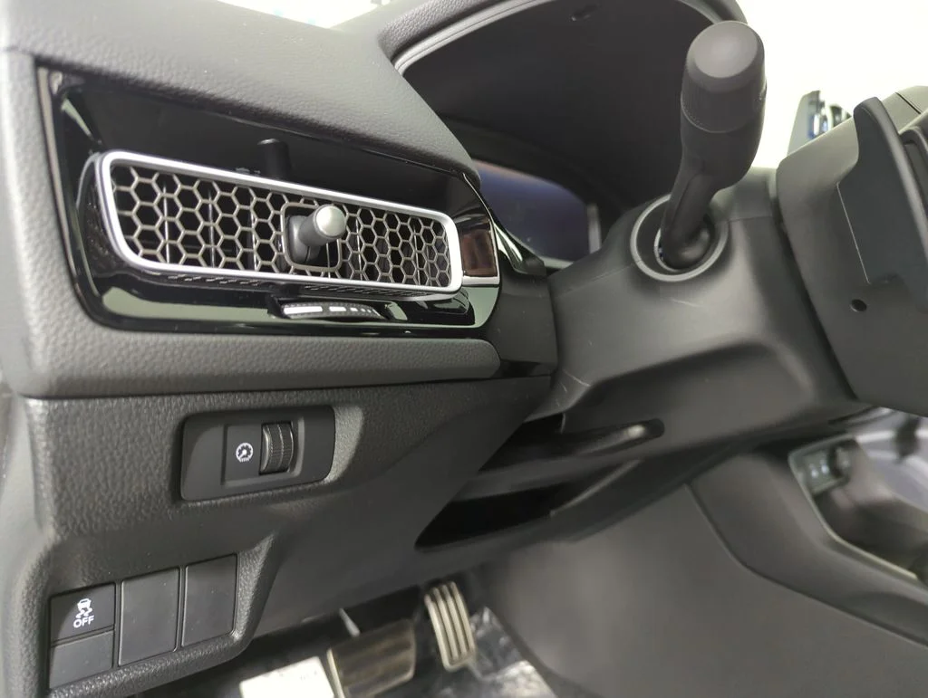 2026 Honda Civic Hatchback Sport Touring - Photo 23