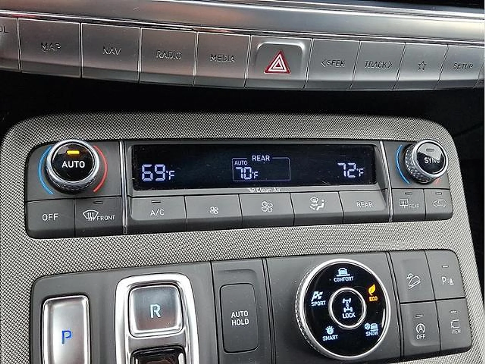 Used 2021 Hyper White Hyundai Calligraphy image 17