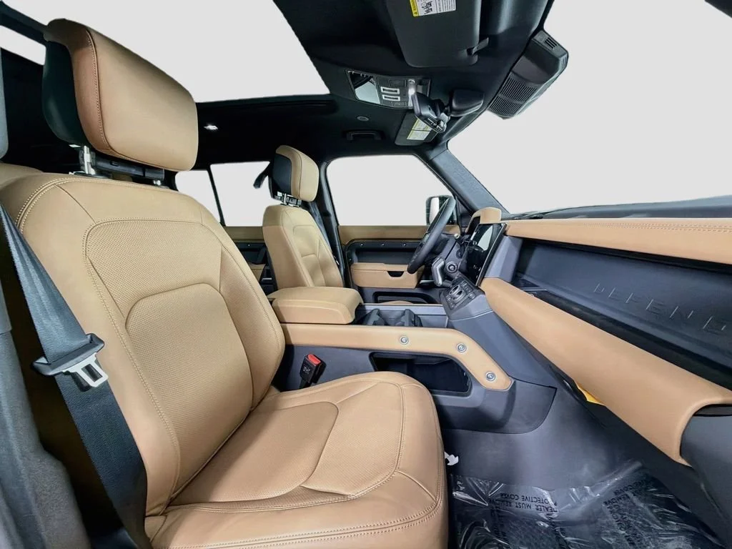 2026 Land Rover Defender X-Dynamic SE - Photo 30