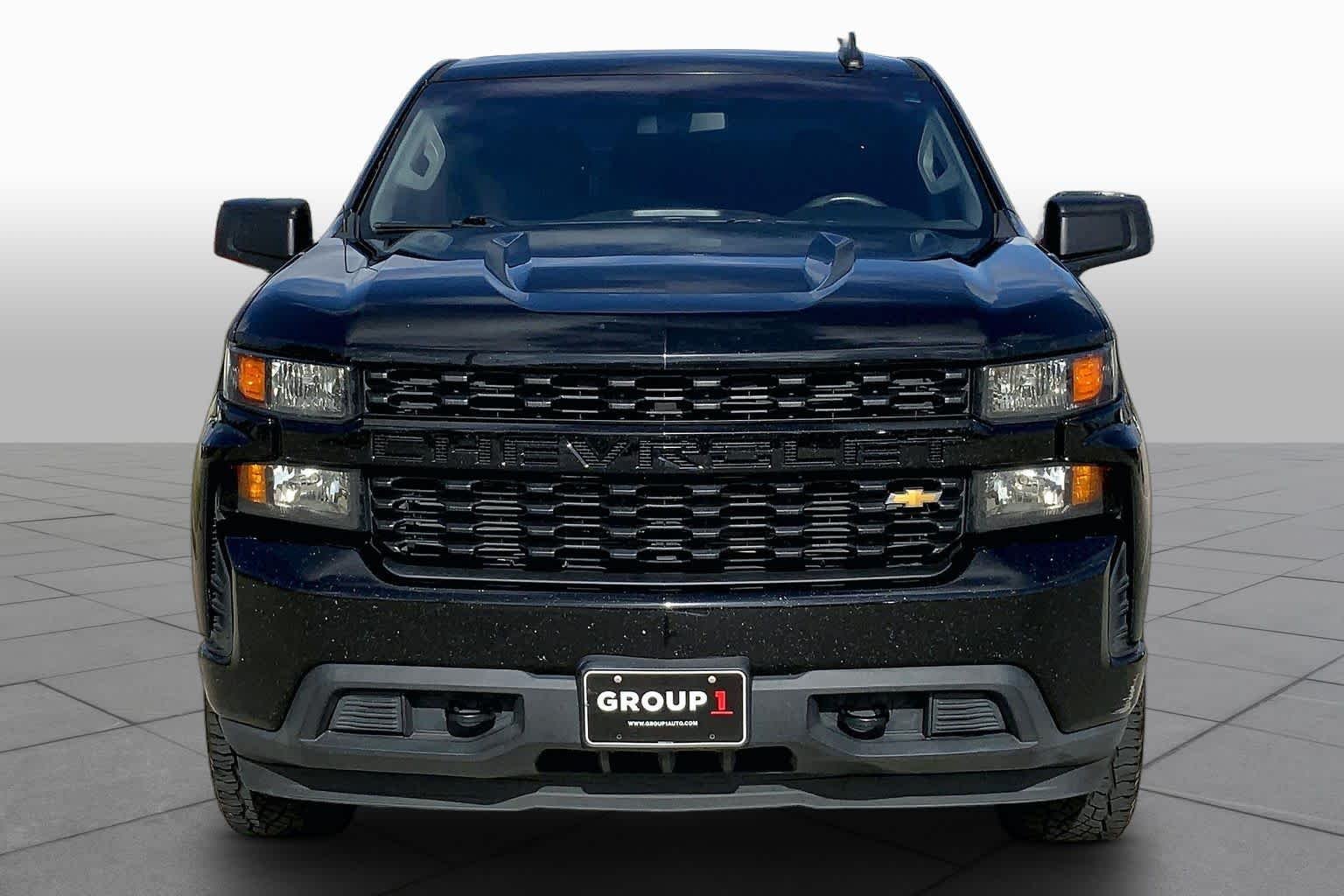 Used 2021 Black Chevrolet Custom image 4