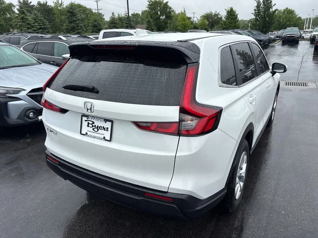 Used 2023 White Honda LX image 3