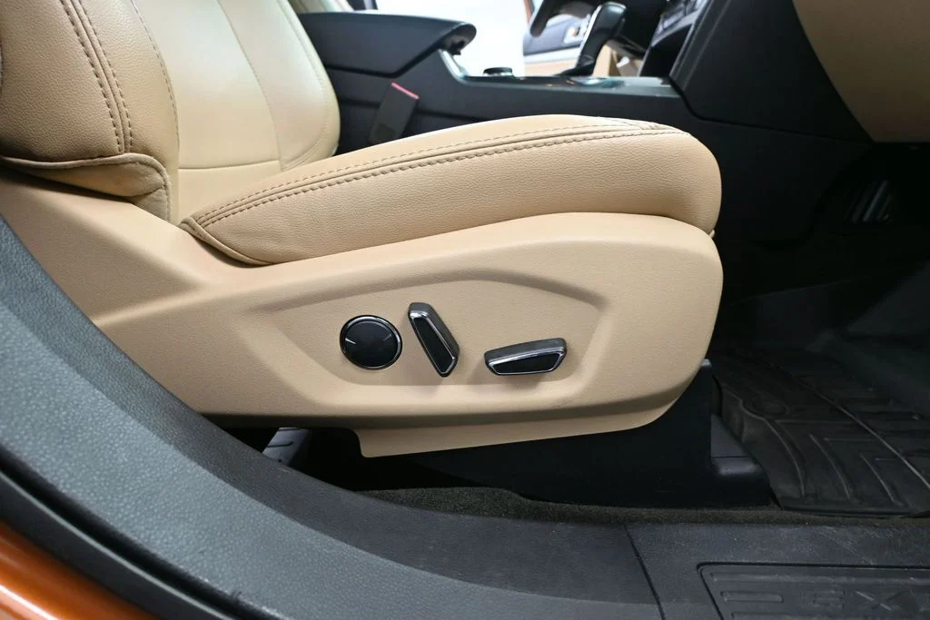 Used 2017 Red Ford XLT image 54