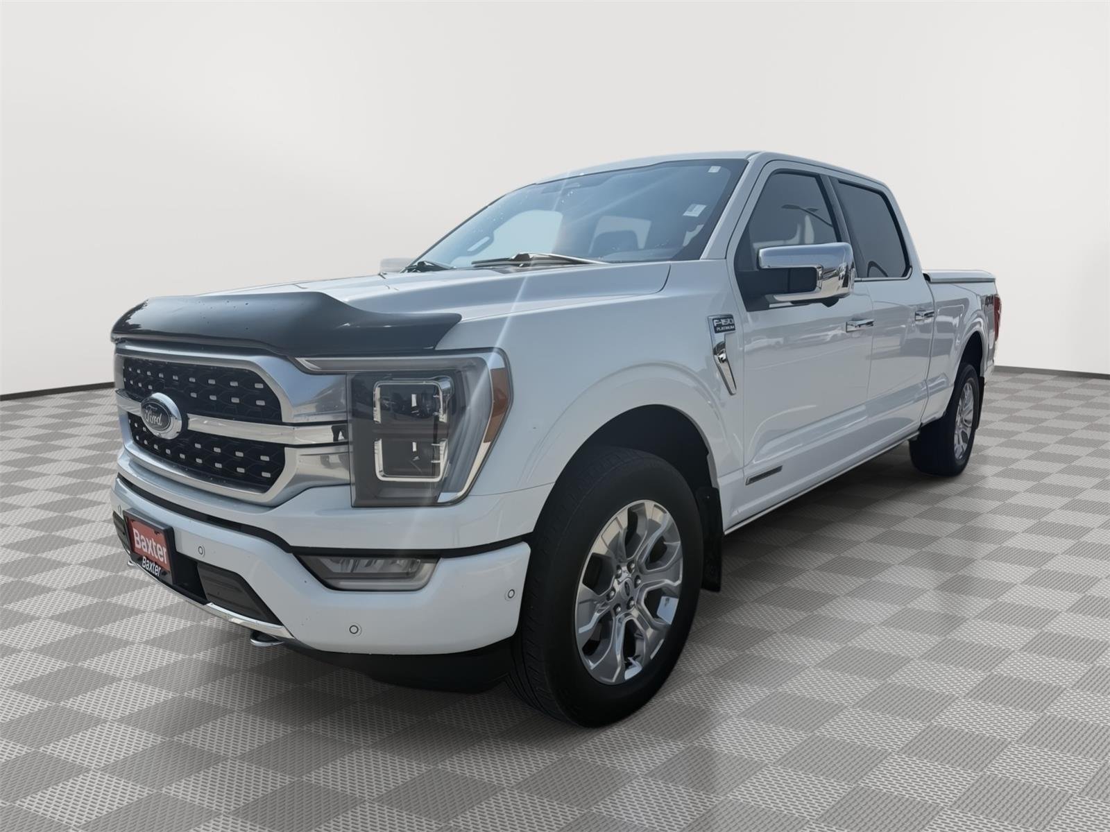 Certified Used 2022 Star White Metallic Tri-Coat Ford Platinum image 5