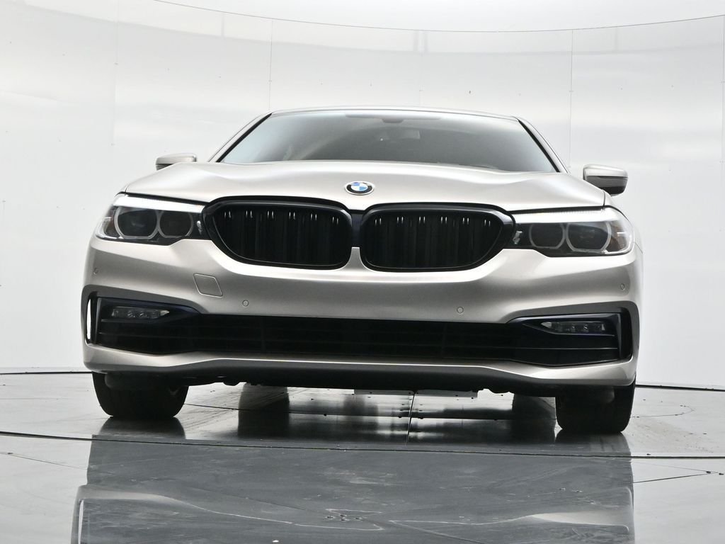 Used 2017 Cashmere Silver Metallic BMW 530i xDrive image 47