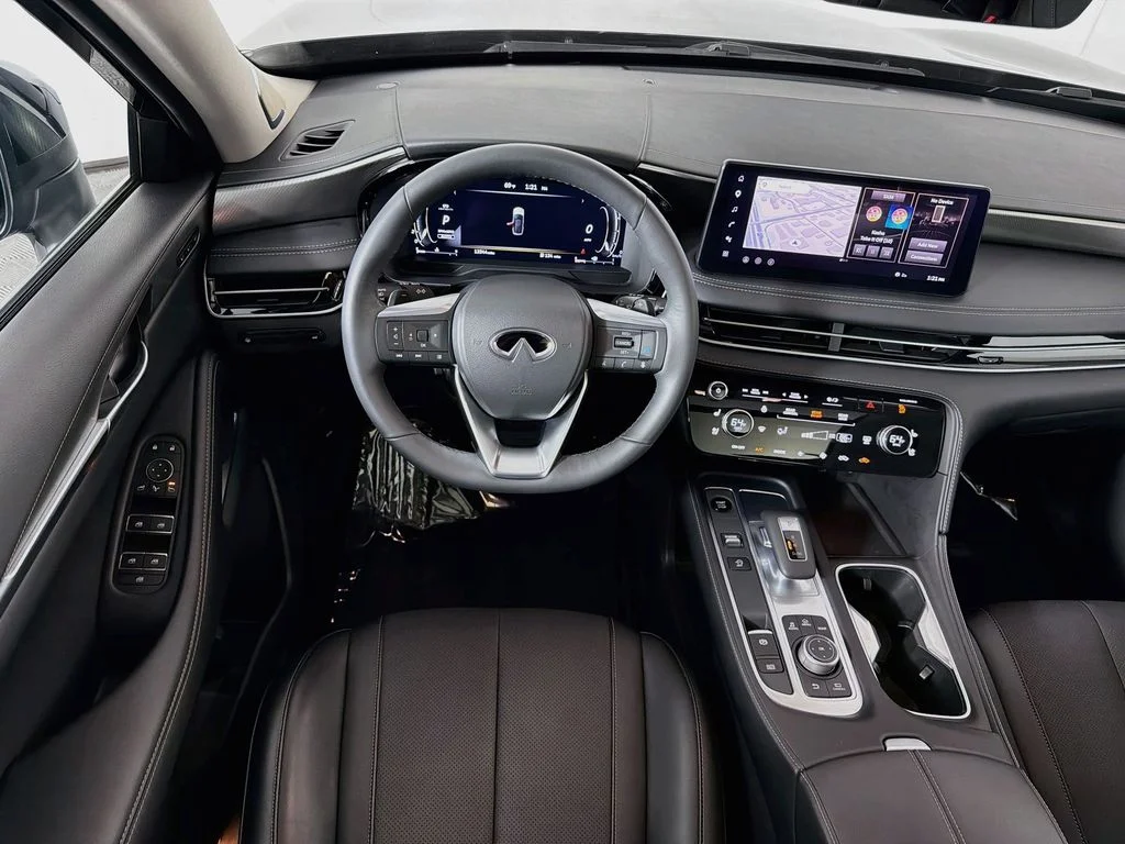 Used 2026 Black INFINITI LUXE image 24