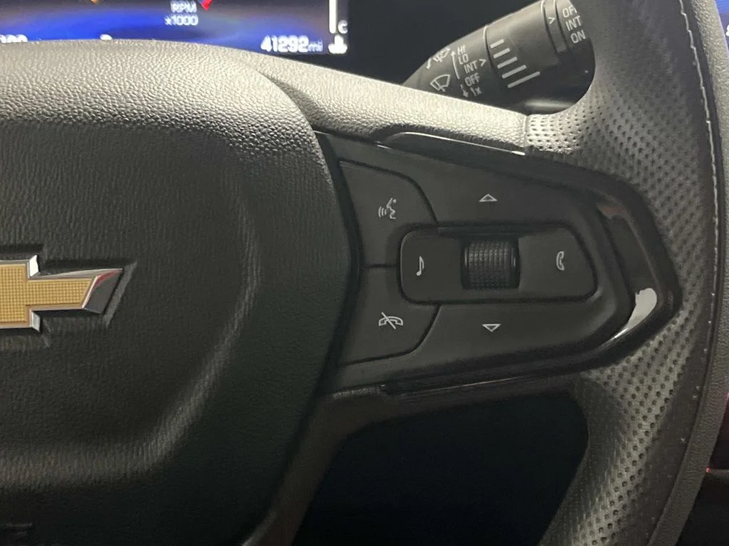 Used 2024 Summit White Chevrolet LS image 17