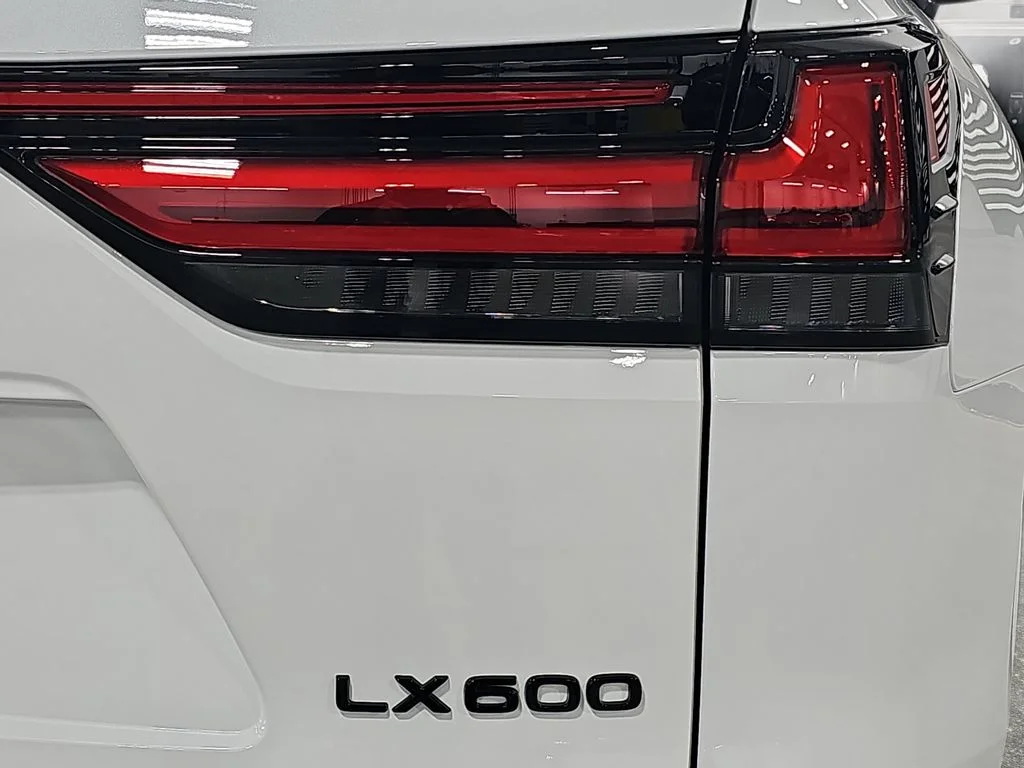 New 2026 Ultra White Lexus F SPORT HANDLING image 32