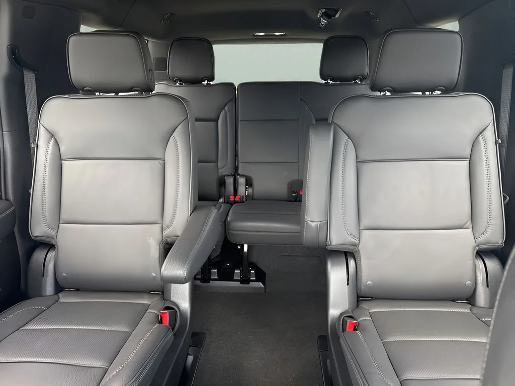 Used 2025 Silver GMC Denali image 11