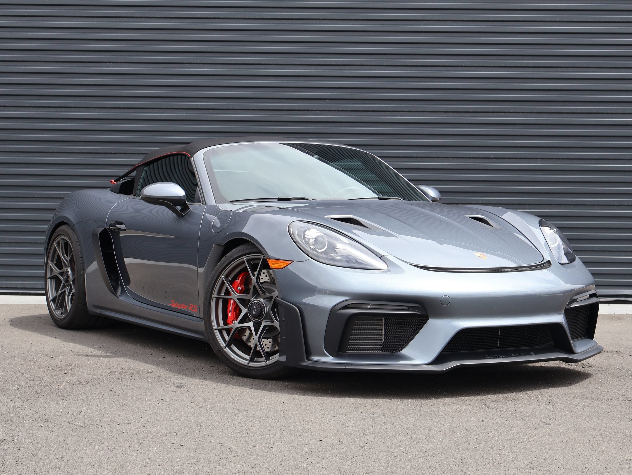 Certified Used 2025 Vanadium Grey Metallic Porsche RS image 7