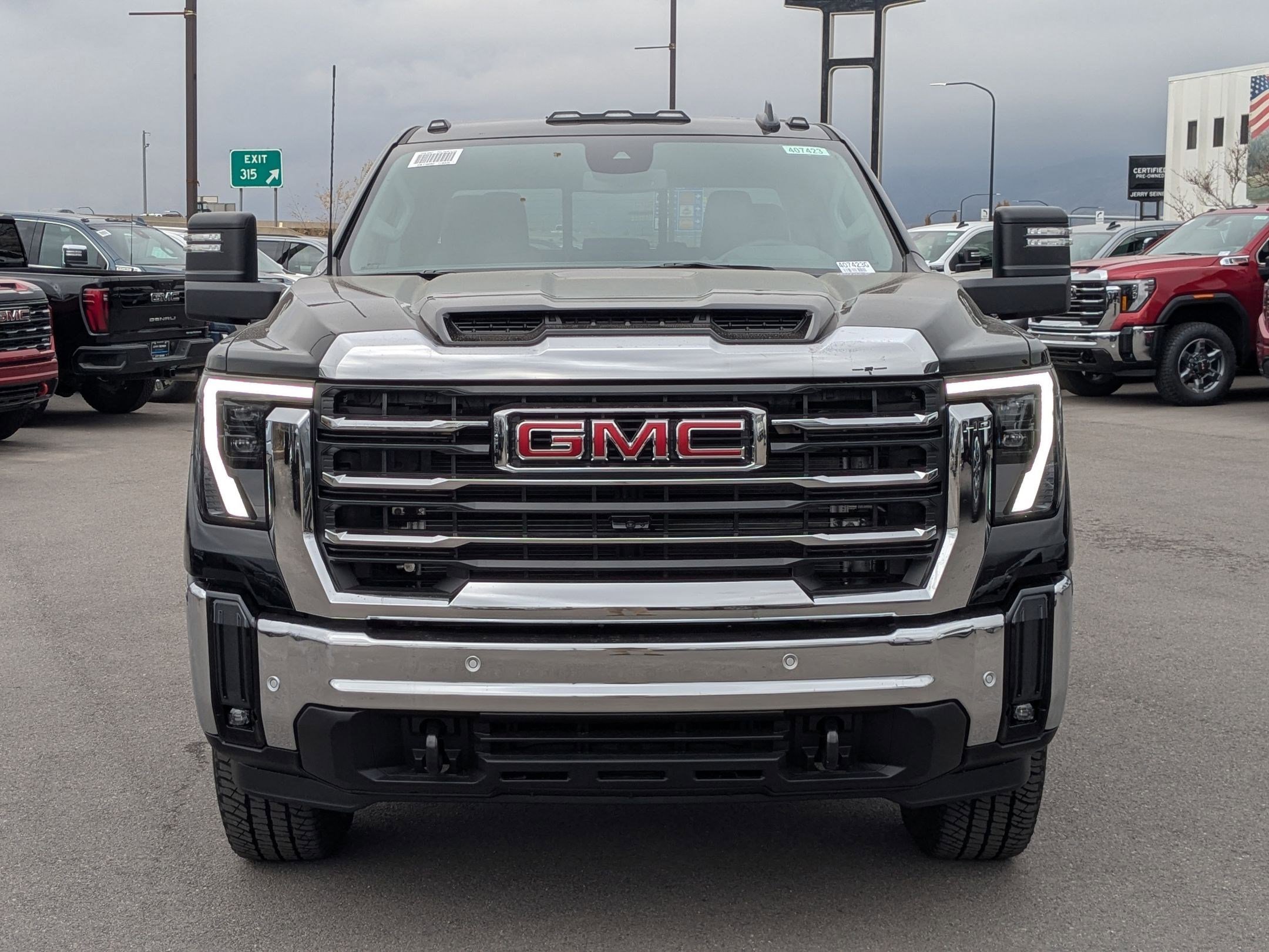 2026 GMC Sierra 3500HD SLE - Photo 8