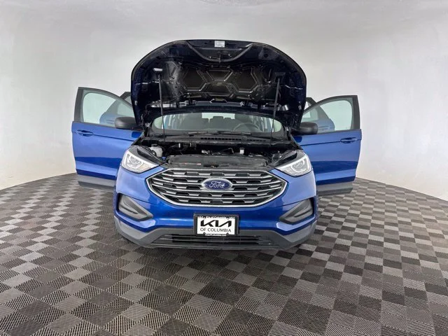 Used 2020 Blue Ford SE image 16