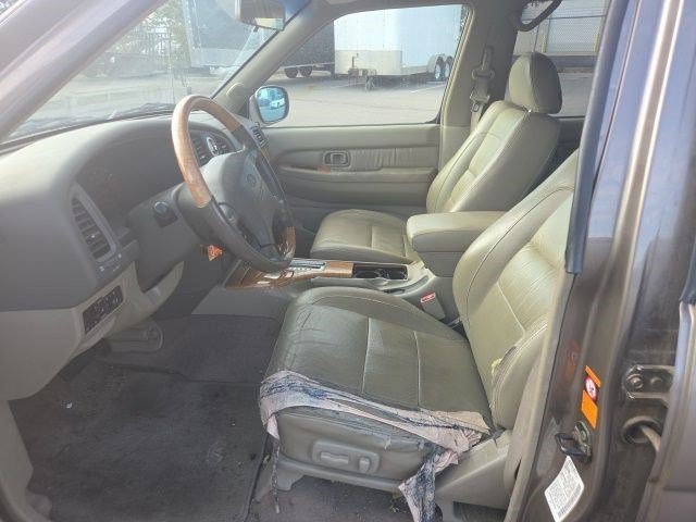 Used 2001 Tan INFINITI Luxury image 11
