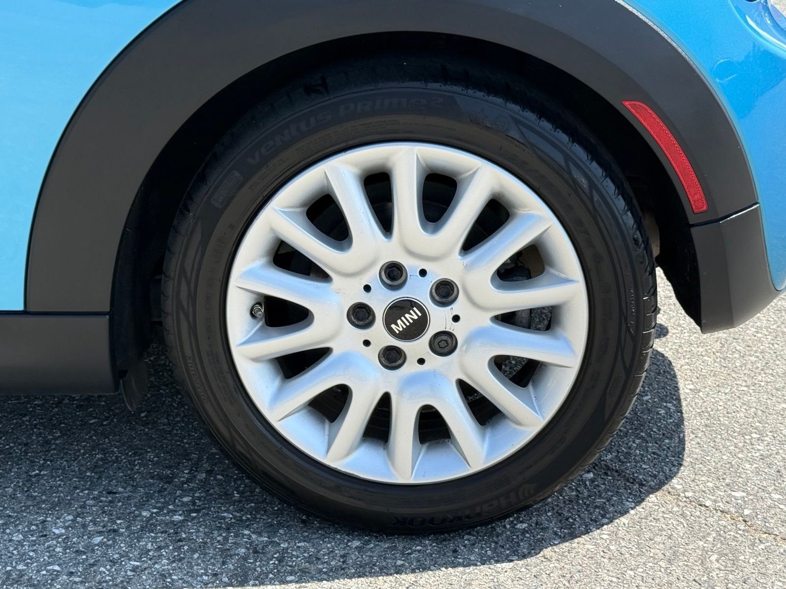 Used 2016 Blue MINI Base image 17