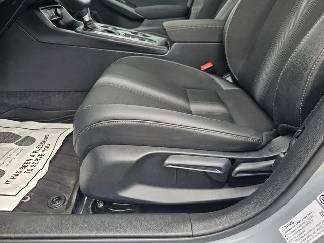 Certified Used 2025  Honda Sport image 20
