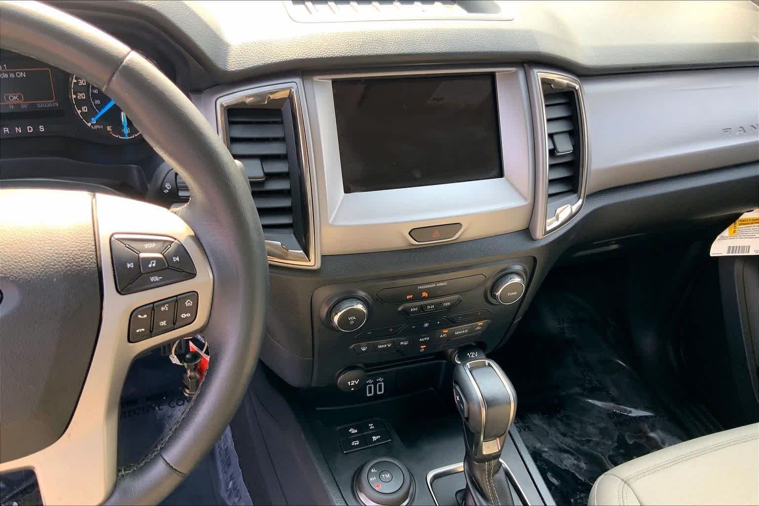 Used 2023 Cactus Gray Ford XLT image 7