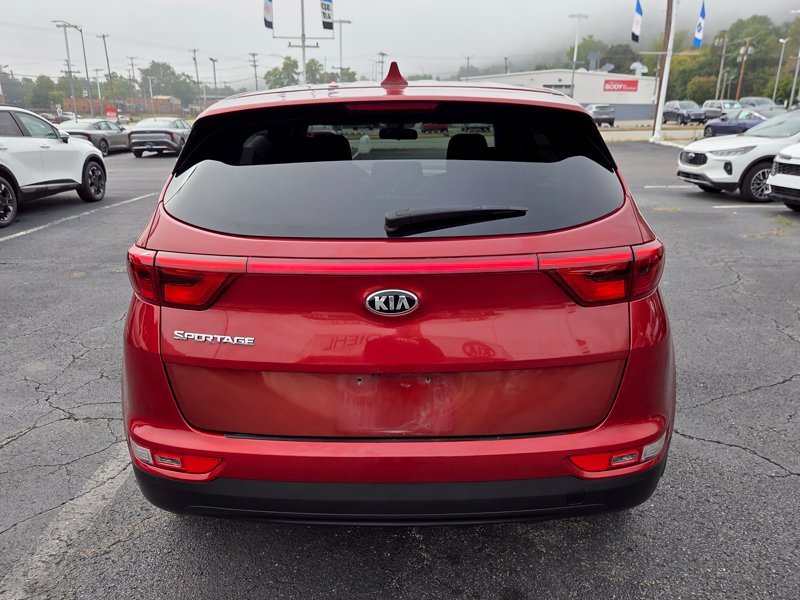 Used 2018 Red Kia LX image 6