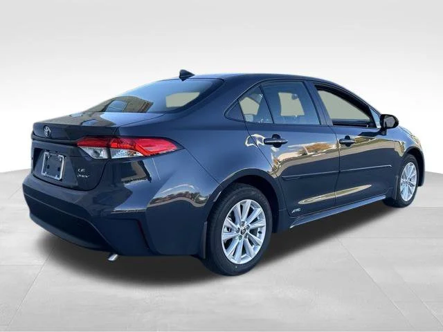 Certified Used 2026  Toyota LE image 5