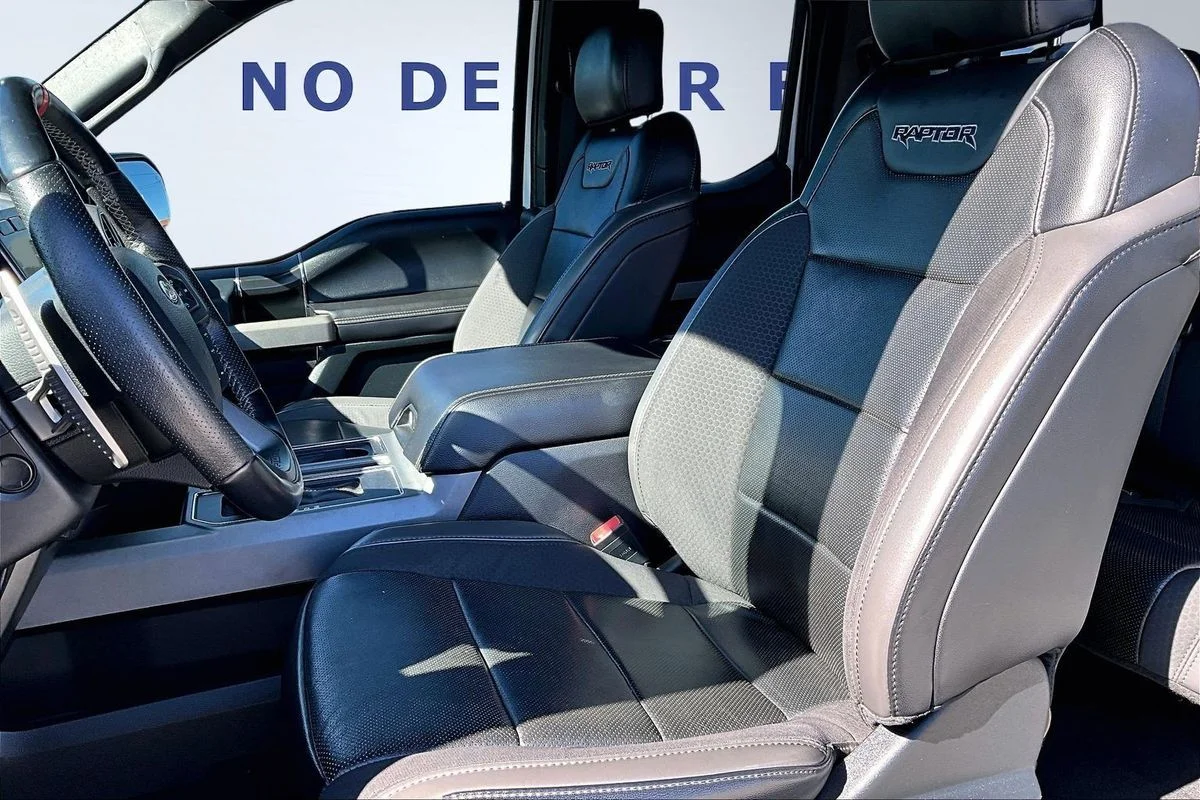 Used 2019 White Ford Raptor image 21