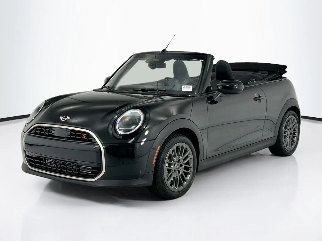 2026 MINI Convertible Cooper S Signature's photo