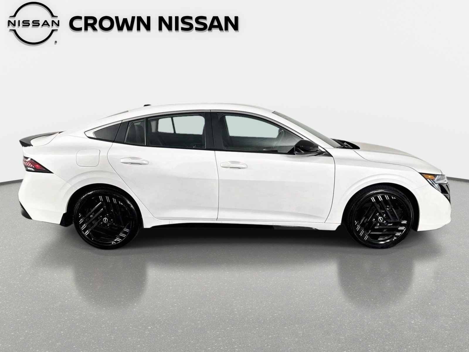 Used 2026 Aspen White Tricoat Nissan SR image 4
