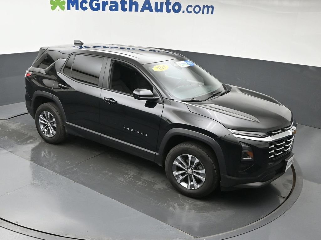 Used 2025 Black Chevrolet LT image 3