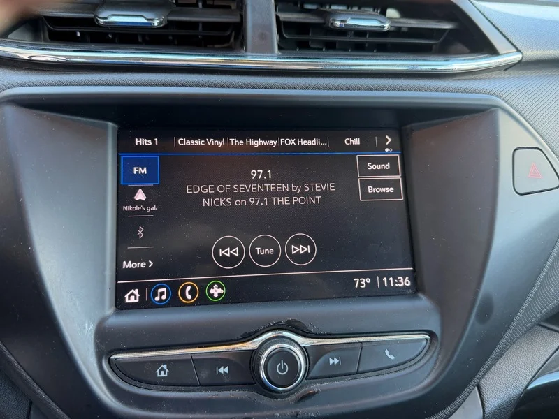 Used 2022 SUMMIT WHITE Chevrolet LS image 10