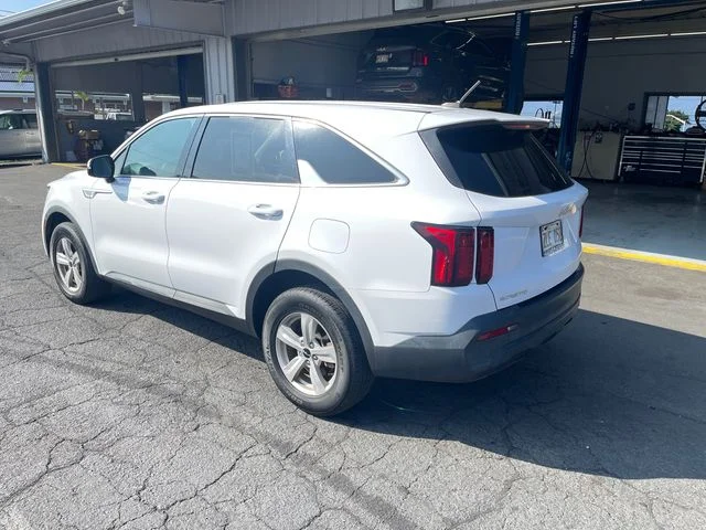 Used 2023 White Kia LX image 4