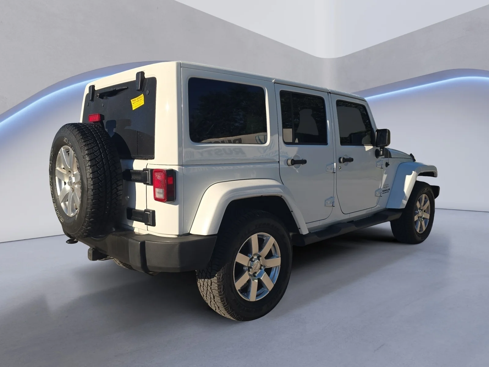 Used 2012 Bright White Clearcoat Jeep Sahara image 7