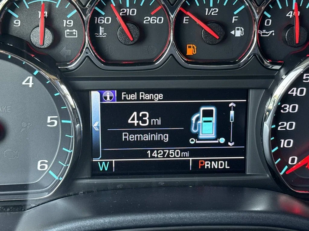 Used 2018 Red GMC SLT image 39