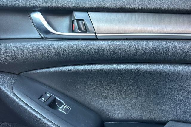Used 2020  Honda LX image 20