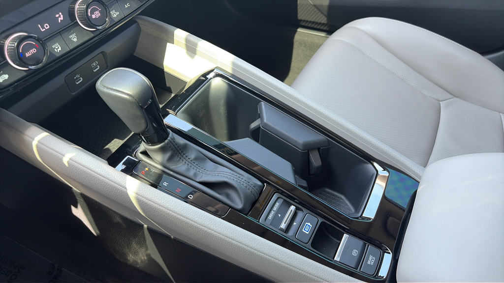 Used 2023 Meteorite Gray Metallic Honda EX-L image 19