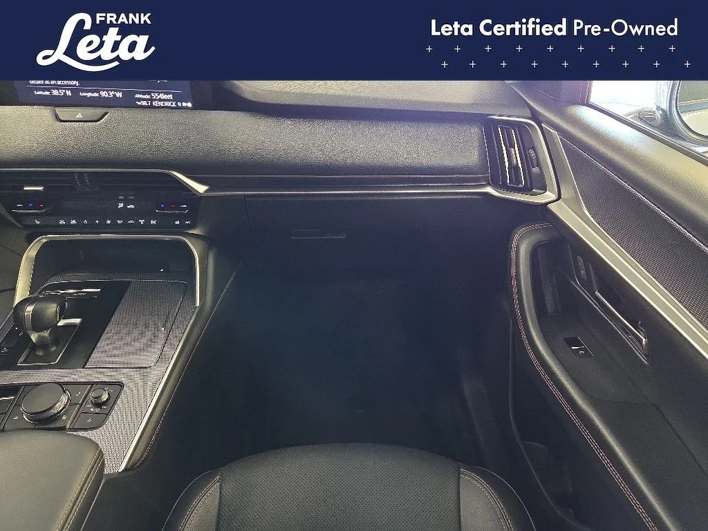 Used 2025 White Mazda 3.3 Turbo Preferred image 19