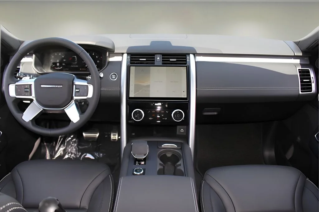 2025 Land Rover Discovery Dynamic SE - Photo 12