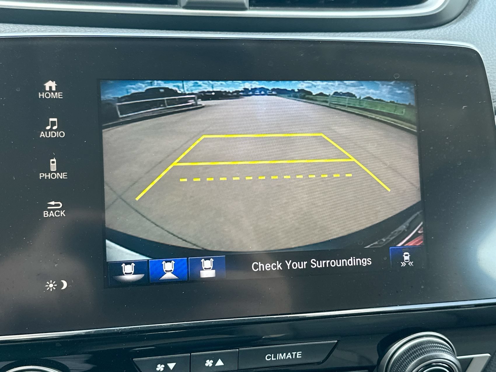 Used 2020 White Honda EX-L image 17