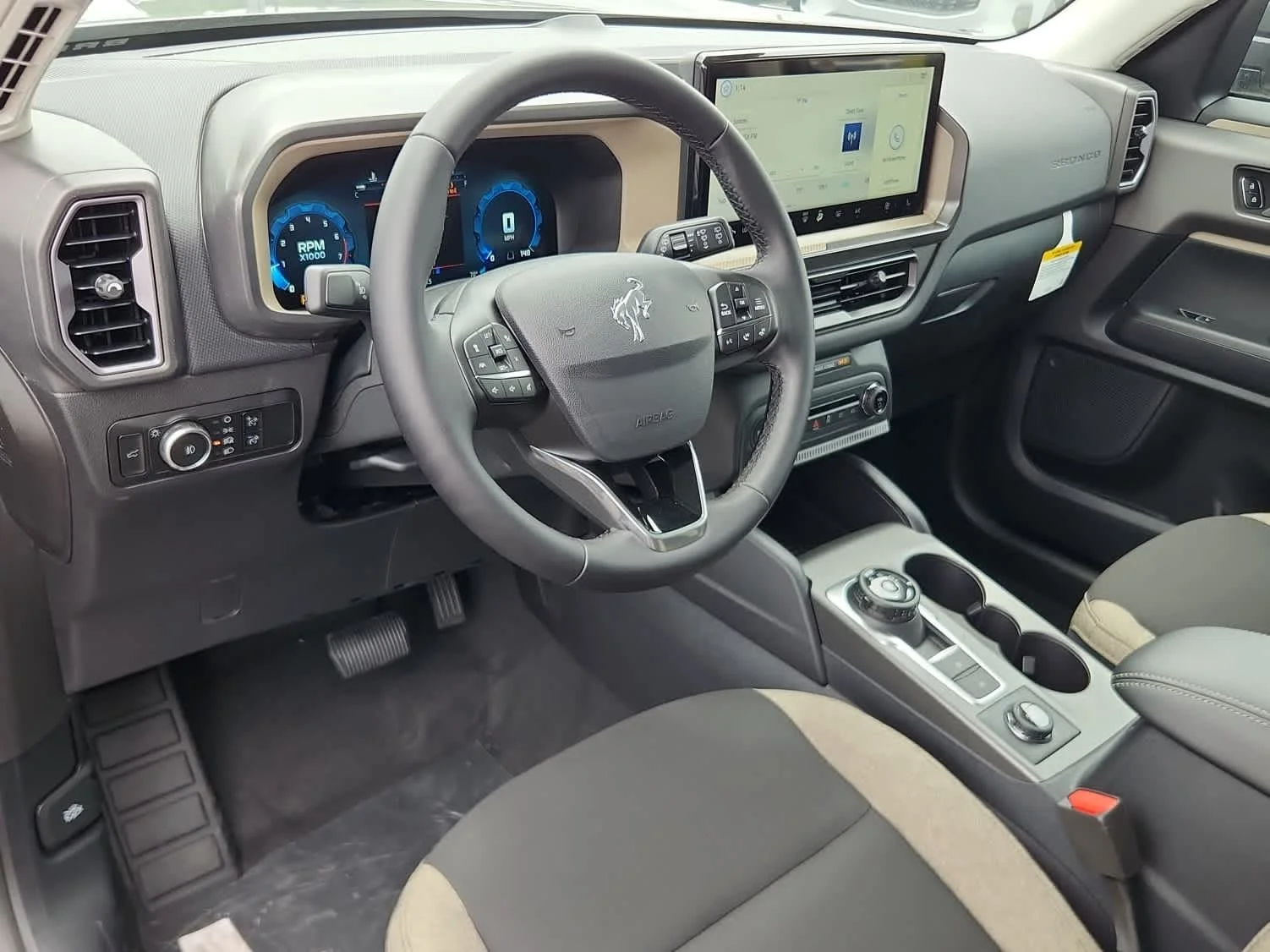 Used 2025 Carbonized Gray Metallic Ford Big Bend image 11